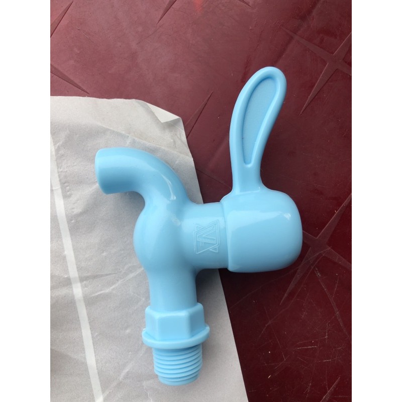 Vòi hồ nhựa phi 21