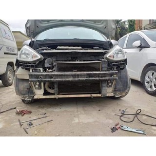 Giá đỡ két nước xe I10 Chế bằng INOX