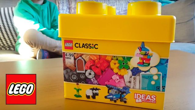 Thùng gạch LEGO Classic 10692 (221 chi tiết)