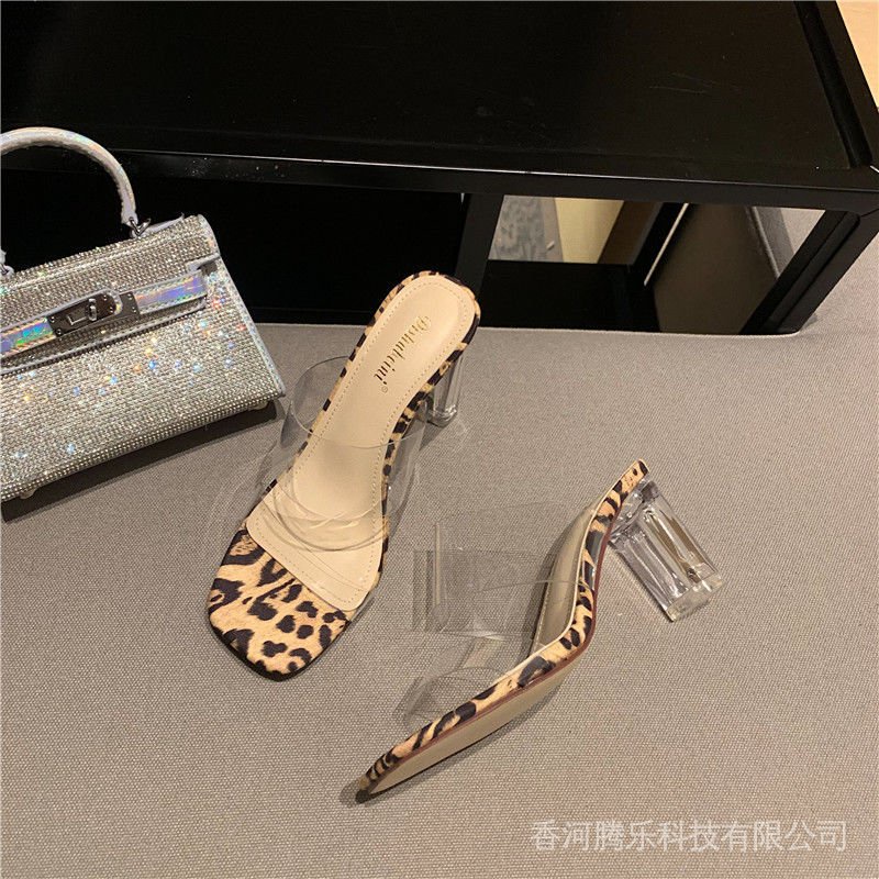 Summer new leopard print sexy one-line transparent high heel sandals female fairy style thick heel crystal heel slippers n82u