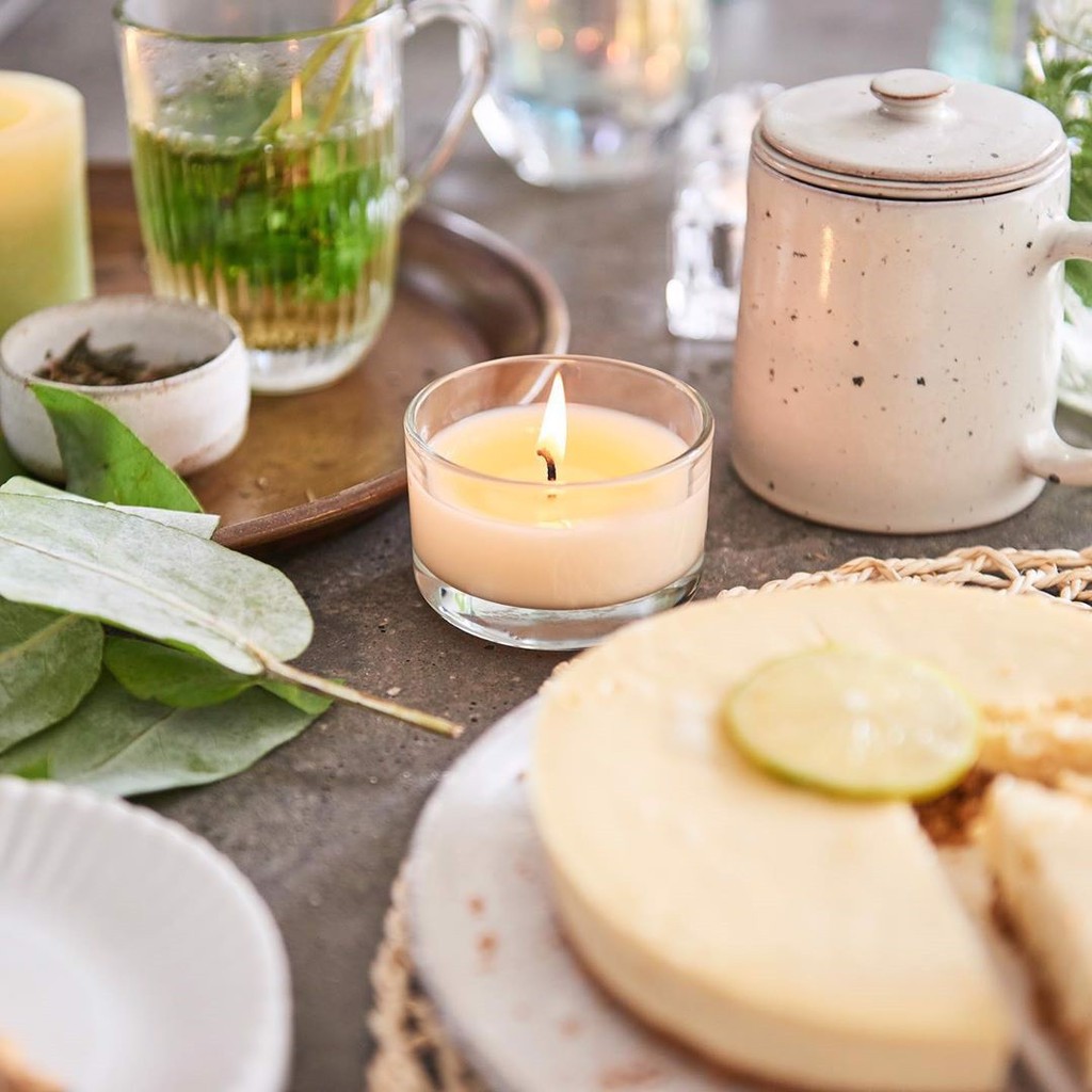 Nến thơm tinh dầu Bolsius Sandalwood 155g - Sáp thơm phòng, khử mùi, trang trí, nến thơm cao cấp