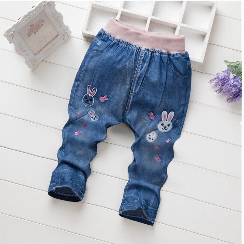 Quần Short Jean Thêu Hình Mèo Cho Bé Gái (2-7 Tuổi)