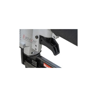 Súng bắn đinh chữ U makita AT422AZ