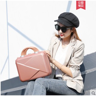 Cốp vali kẻ chéo