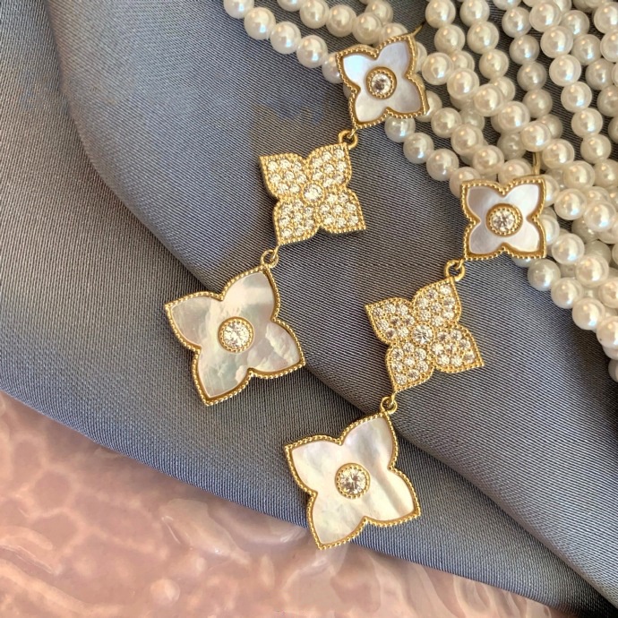 Bông Tai Hình Cỏ Bốn Lá Đính Đá Zircon Bằng Bạc 925 Thời Trang Phong Cách Hàn Quốc 2022 Dành Cho Nữ