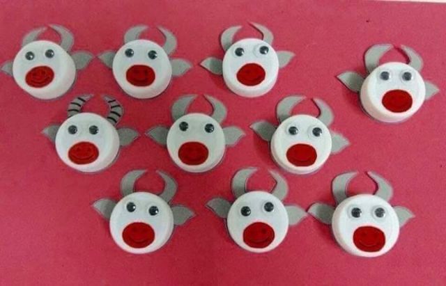 Nắp chai nhựa làm đồ chơi mầm non