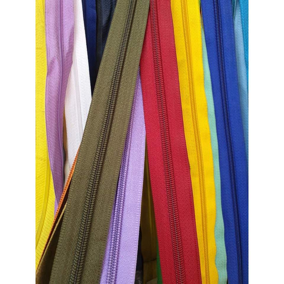 Dây kéo HKK răng cước đầu số 5 màu xanh đen