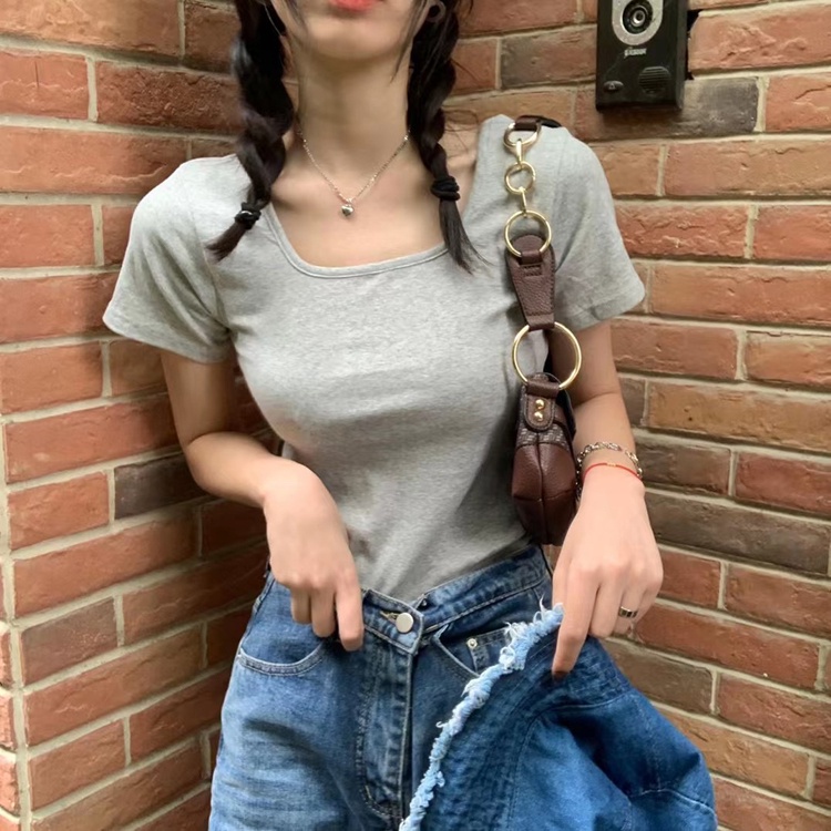 Áo thun nữ ngắn tay cổ chữ U màu sắc đơn giản 43915