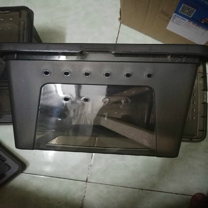 Hộp nuôi bò sát 32 x 22 x 15