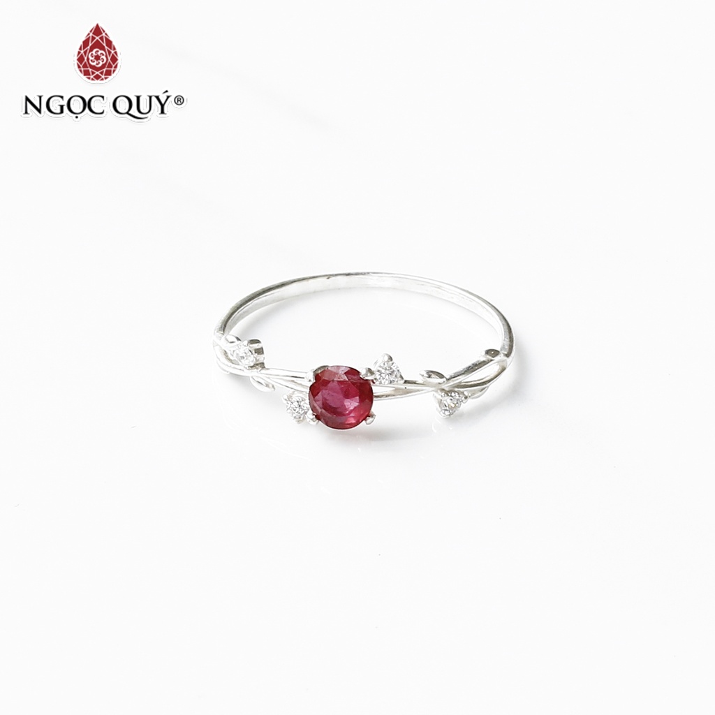 Nhẫn bạc đính Rb - Ngọc Quý