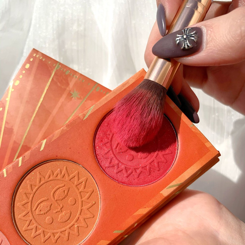 Bảng Phấn Má Nhũ Lì Cool Barbie 4 Ô Mặt Trời | BigBuy360 - bigbuy360.vn