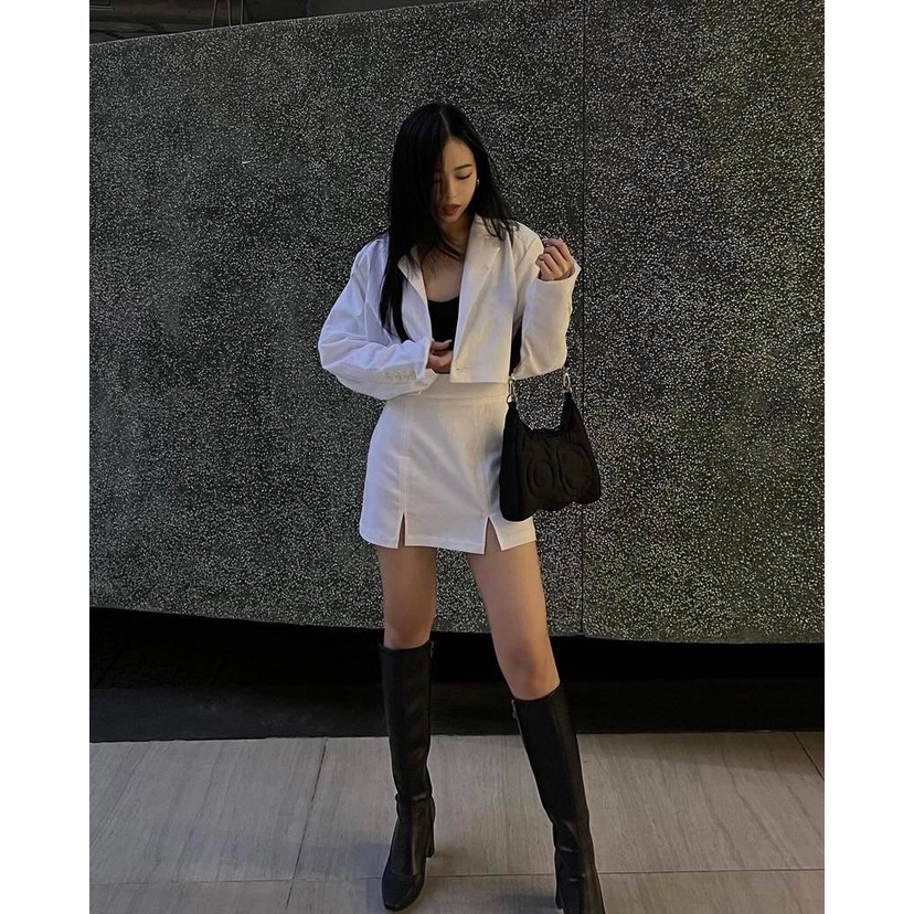Chân váy mini xẻ tà màu trắng, là min - WHITE SLIT MINI SKIRT