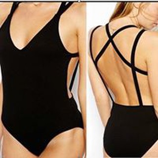 Bikini liền cổ V