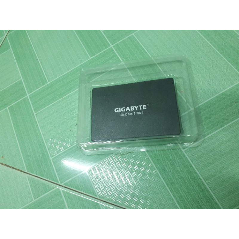 ssd gigabyte 120gb, 240gb chính hãng bảo hành 36tháng