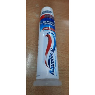 Kem đánh răng Aquafresh Nga