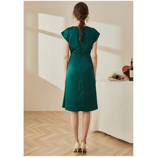 Đầm xòe nhẹ xanh đấp chéo cổ tim