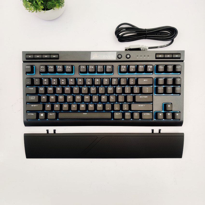 Bàn phím cơ Corsair K63 Wireless Blue MX Red