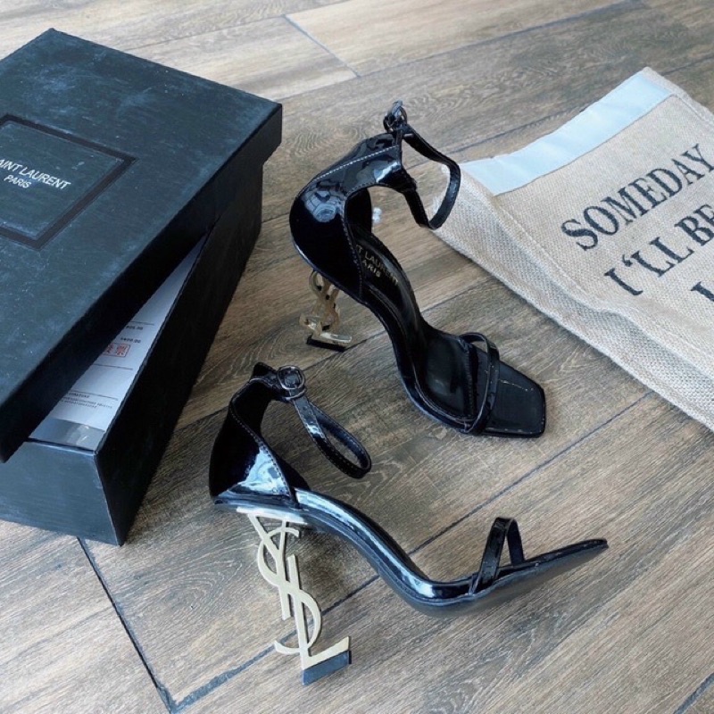 Sandal gót kiểu cách + video tự quay