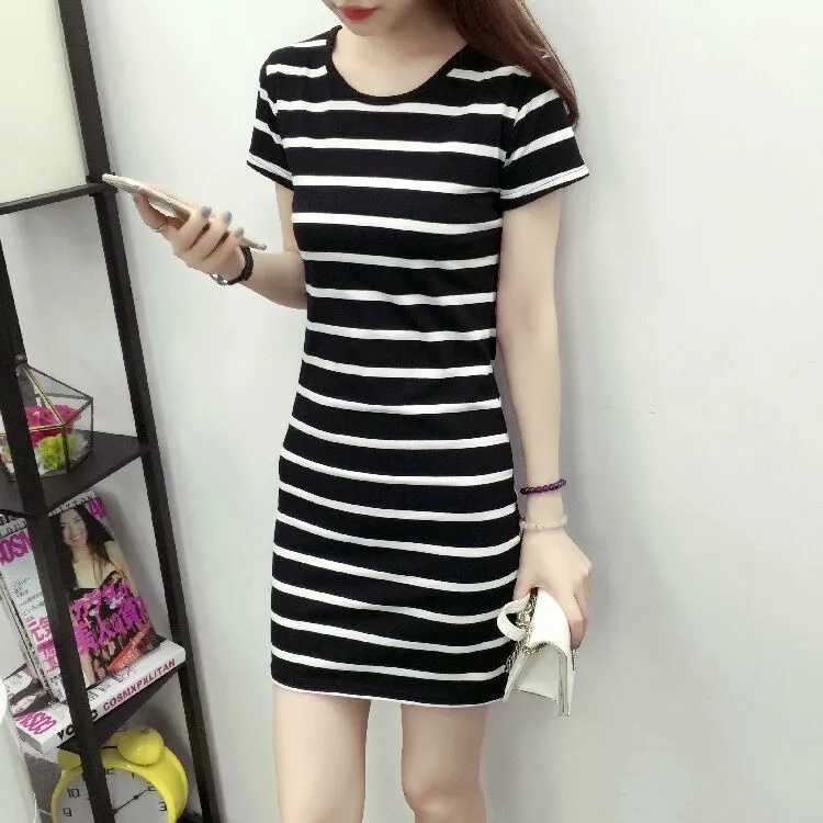 Đầm Tay Ngắn Cổ Chữ V Hoạ Tiết Kẻ Sọc Có Size Lớn C9340
