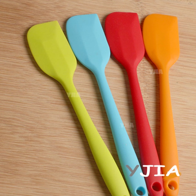 Xẻng làm bánh bằng silicone chống dính cách nhiệt tiện dụng