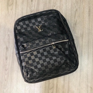 Ba lo đi học eo vì hót