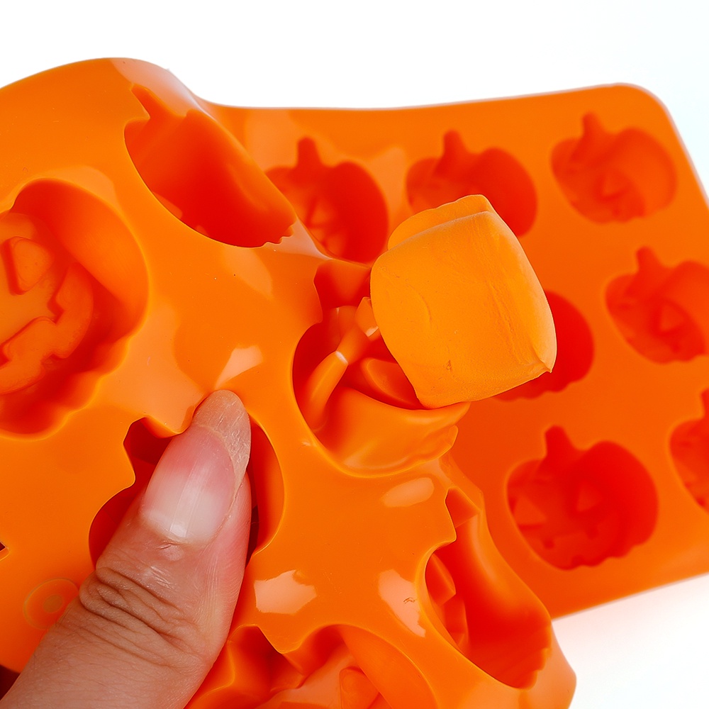 Khuôn Silicone Làm Bánh 18 Ngăn Tạo Hình Bí Ngô Phong Cách Halloween Tiện Dụng