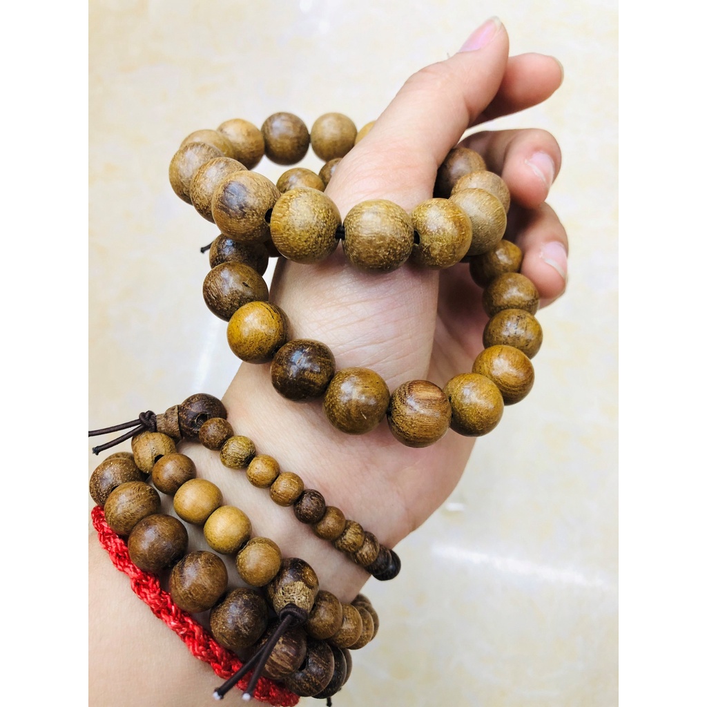 Vòng tay gỗ dâu tằm ăn bình an