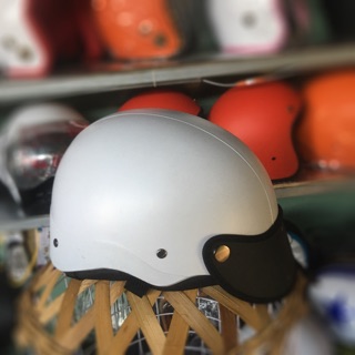 Nón bảo hiểm Sơn màu trắng