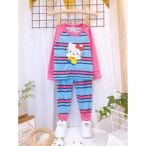 Bộ tay dài thông hơi bé gái