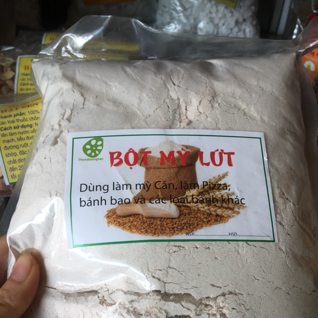 Bột mỳ lứt thực dưỡng. 70k/kg