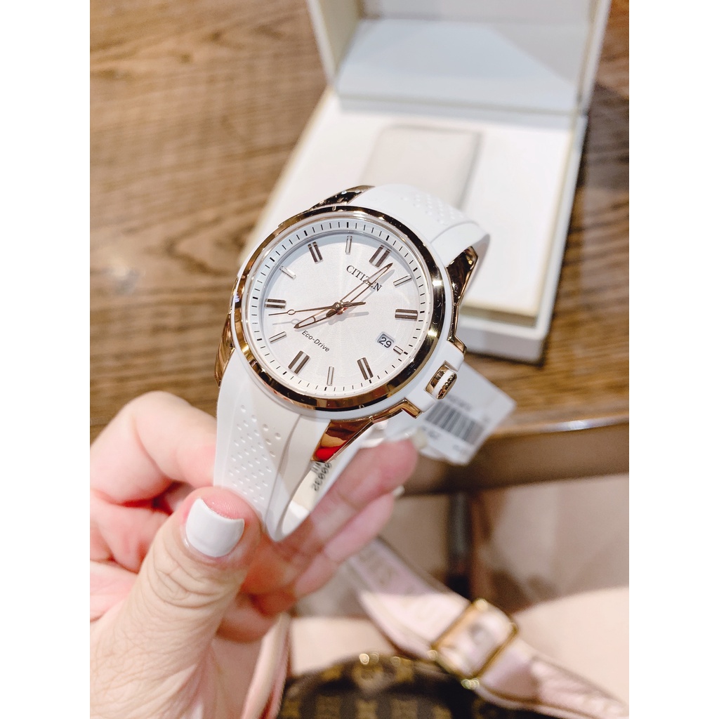 Đồng hồ nữ dây silicone Citizen FE6136 01A