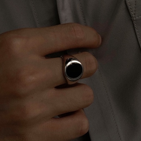 Nhẫn nam nữ tròn unisex Kuu Clothes màu bạc thời trang chất Titan đẹp đơn giản không gỉ - Nhẫn Black Oval