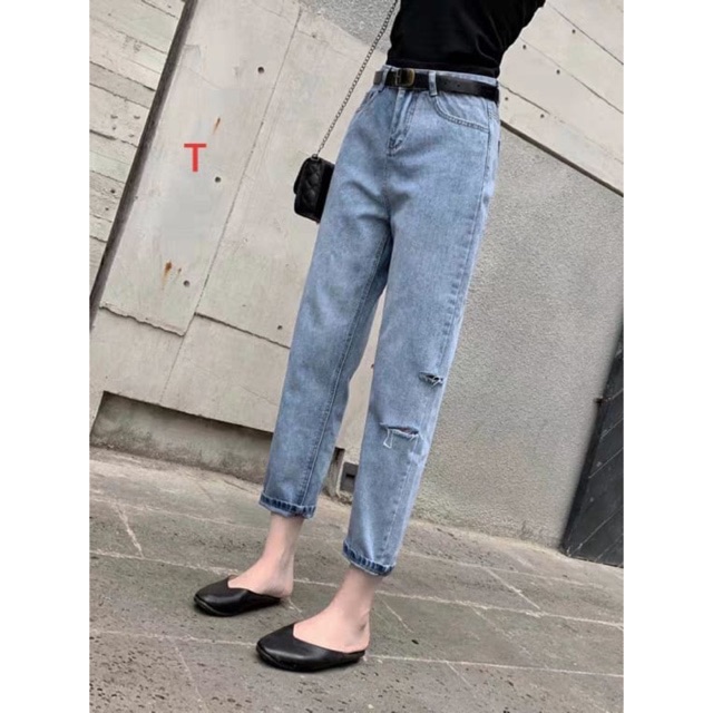 Quần bò rách hai vệt nhỏ Tr&amp;Đ