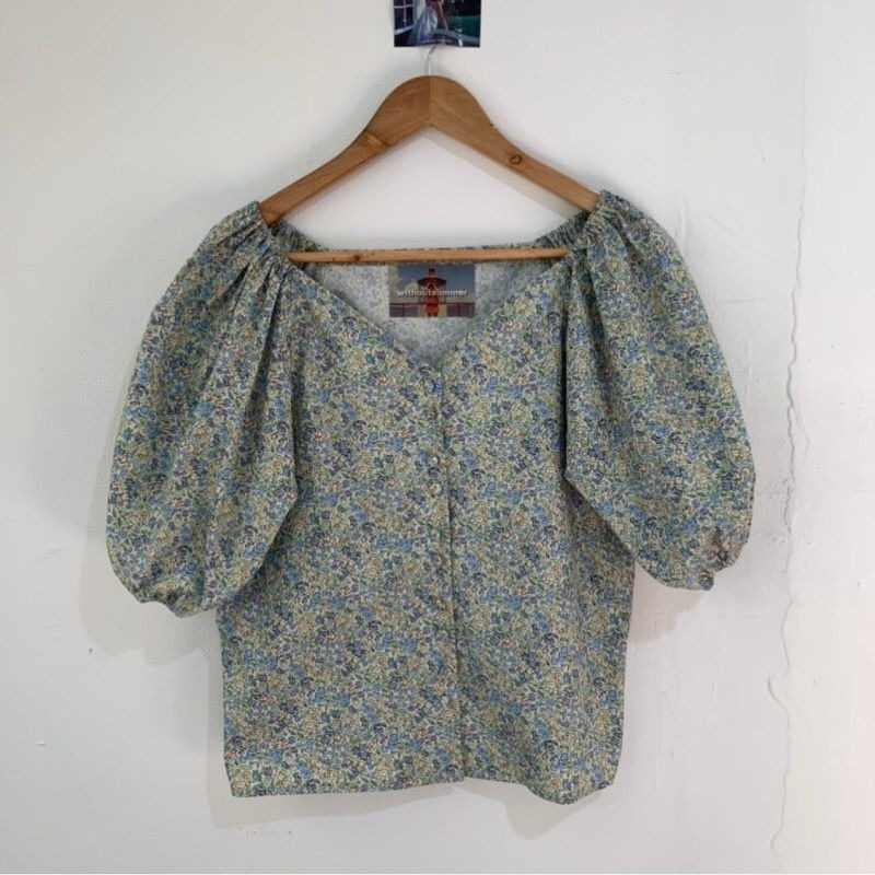 Floral V-neck Loose Puff Sleeves Summer All-match Chiffon Shirt，cheap borong of Koreanfashion women's clothing readystock 210512