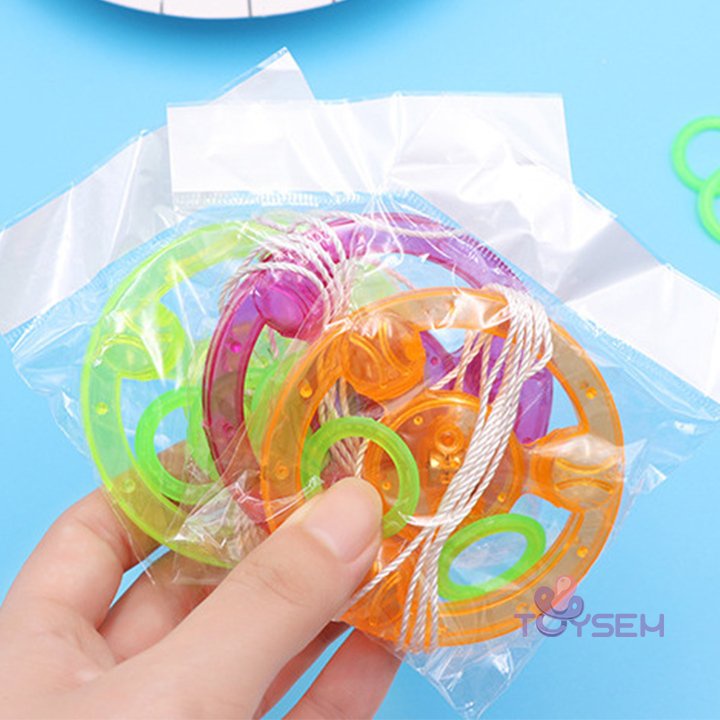 Đồ chơi con quay bằng nhựa kèm dây có đèn led phát sáng - Quà tặng sinh nhật cho bé