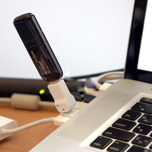 USB 3G DCOM 3G HUAWEI EMOBILE GL08D D31HW 21.6MB - ĐA MẠNG, HỖ TRỢ ĐỔI IP MẠNG - HÀNG CHẤT LƯỢNG NHẬT BẢN | BigBuy360 - bigbuy360.vn