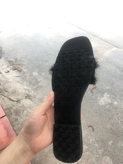 Dép quai ngang lông xù