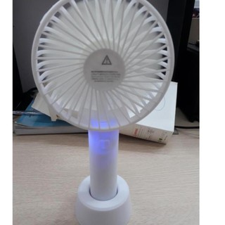 Quạt MiNi Tích Điện Cầm Tay Có Đế