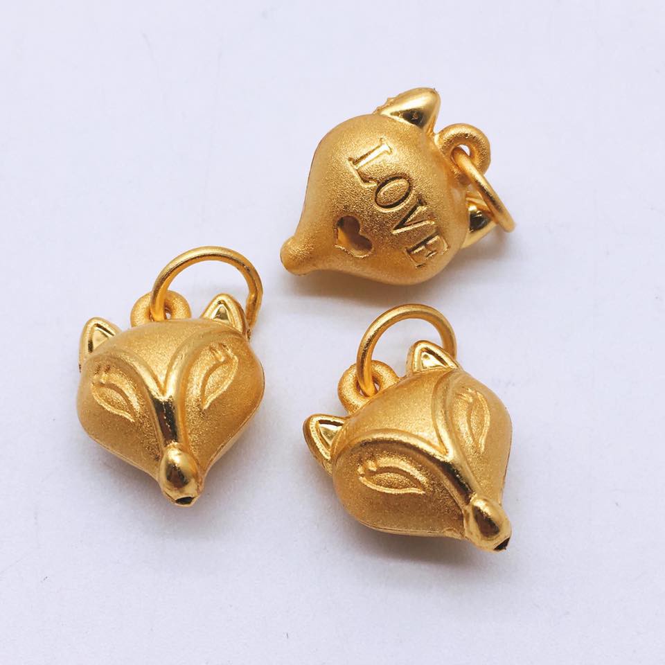 Charm hồ ly bạc mạ vàng