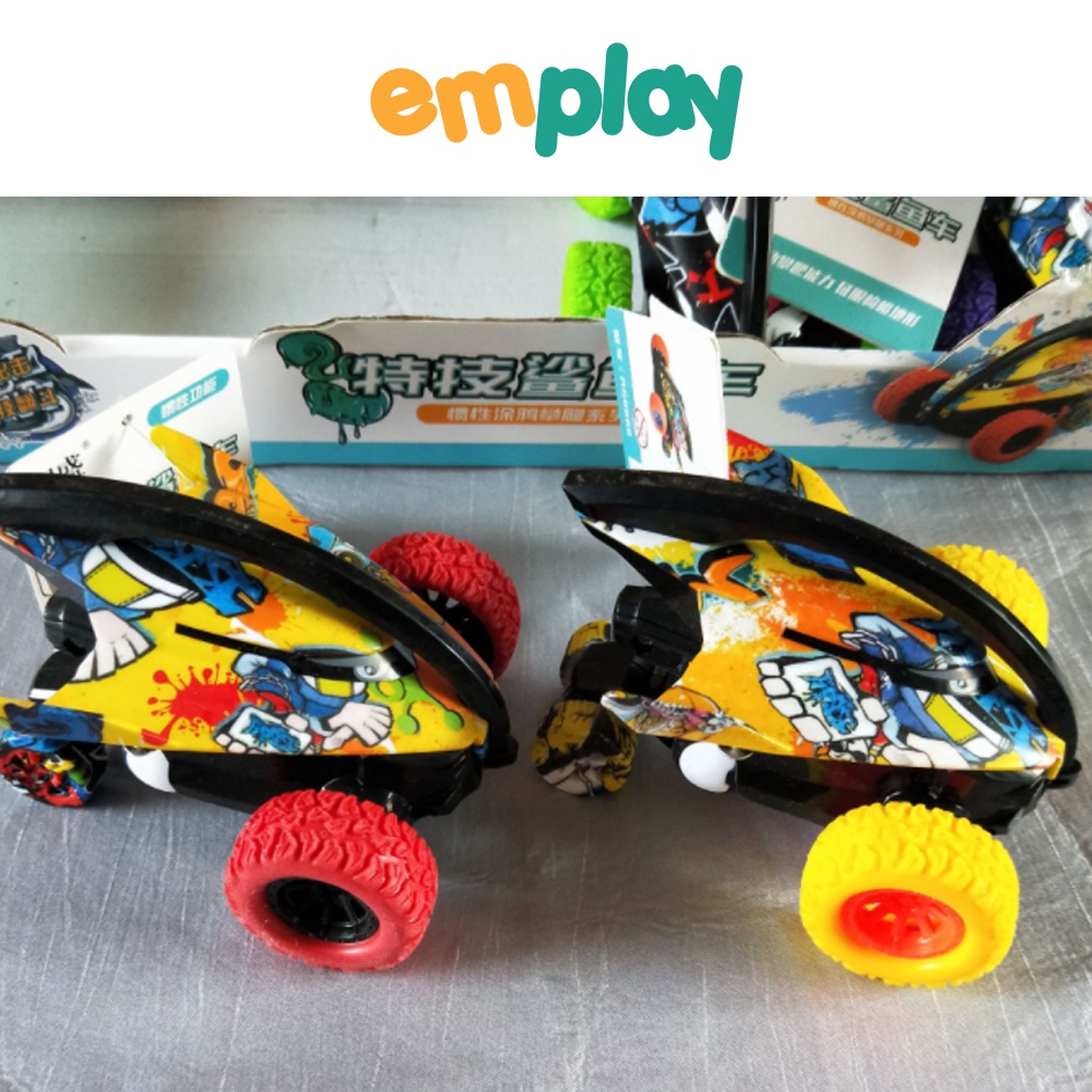 Đồ chơi ô tô địa hình 360 độ chạy đà cao cấp Emplay được làm từ nhựa ABS chắc chăn an toàn cho bé