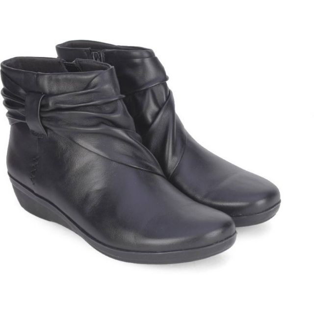 Giày bốt nữ Ladies Clarks Everlay Mandy Leather Zip Up Ankle Boots