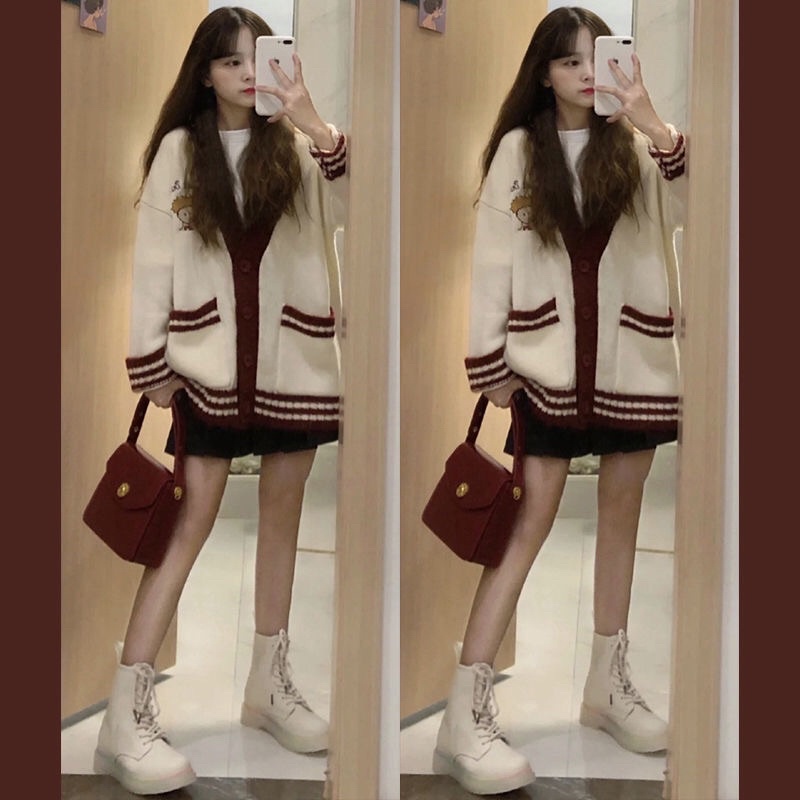Set chân váy xếp ly áo cardigan khoác ngoài cổ v tay dài dành cho nữ