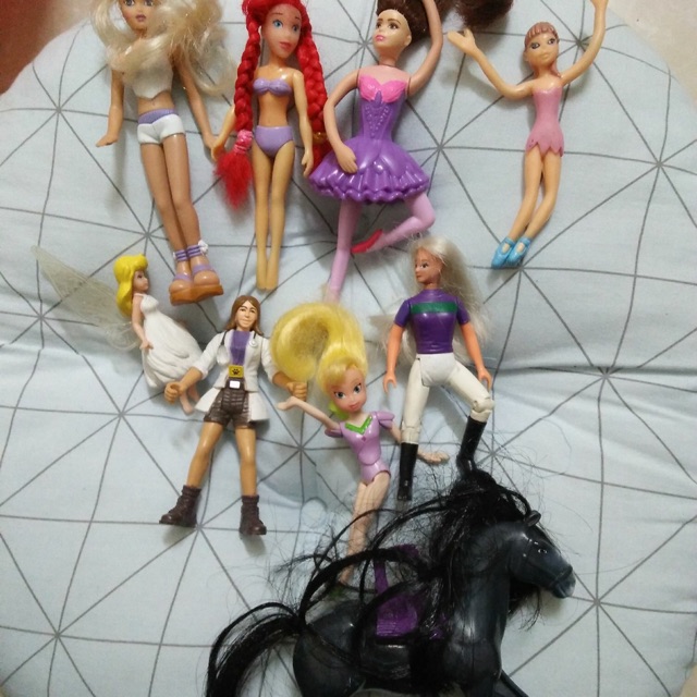 Búp bê nhựa mini