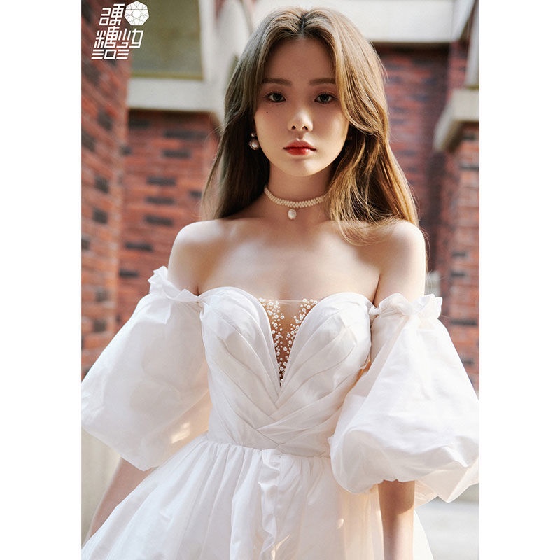 Đầm Ngắn Tay Phồng Cổ Chữ V Màu Trắng Phong Cách Retro Thời Trang Xuân Hè ∋ 2022