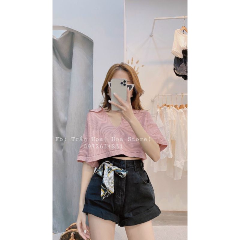 Áo croptop ngắn tay cổ V hàng QC