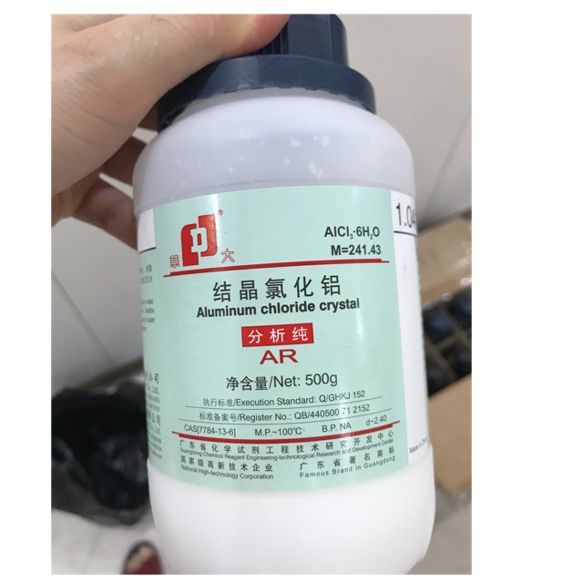 Hóa chất Aluminum chloride AlCl3 nhôm clorua lọ 500g Xilong CAS 7784-13-6