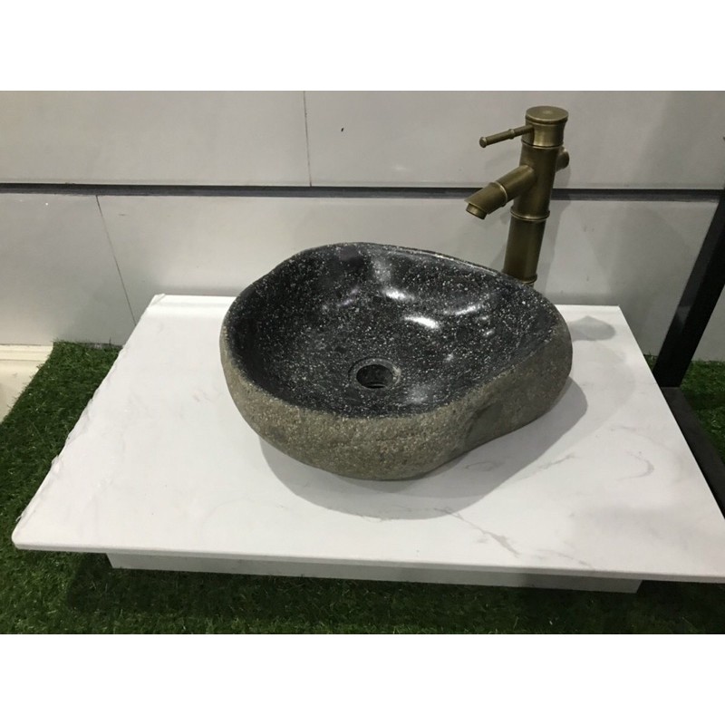 Lavabo đá cuội