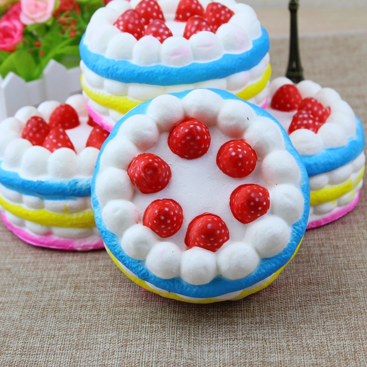 Squishy Lớn JUMBO Hình bánh kem gato 6 dâu 3 màu Đồ Chơi Xốp Giảm Stress Hình mềm mịn dễ Thương đàn hồi Cho Bé