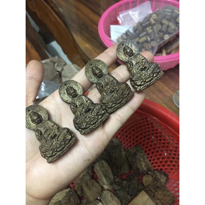 Mặt tượng trầm tốc tự nhiên.