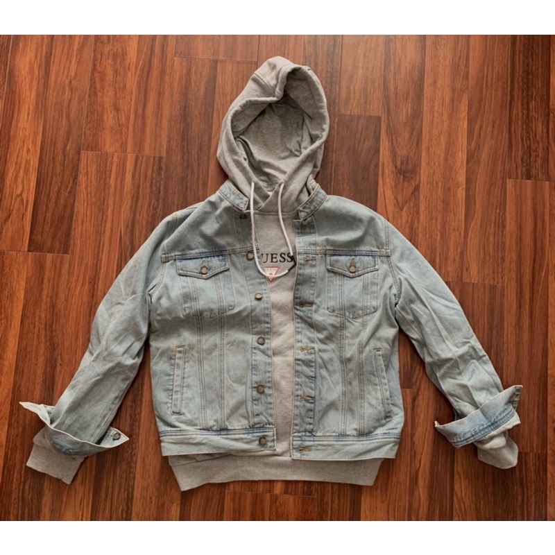 Khoác jeans lổi bẩn nhẹ